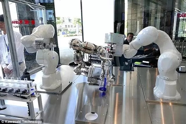 晶盛機電聯手?？低?進攻工業機器人等領域