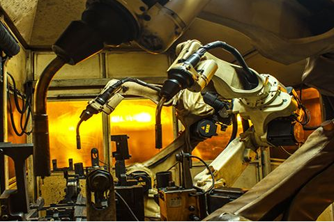 跨界逐鹿家電巨頭們為何鐘情機器人！