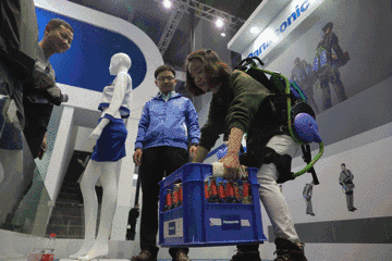 十九屆工博會創新浪潮推動“智能制造”